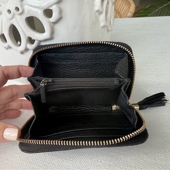 Gucci Soho Black Leather Zip Coin Wallet with Tassel - Picture 4 of 5